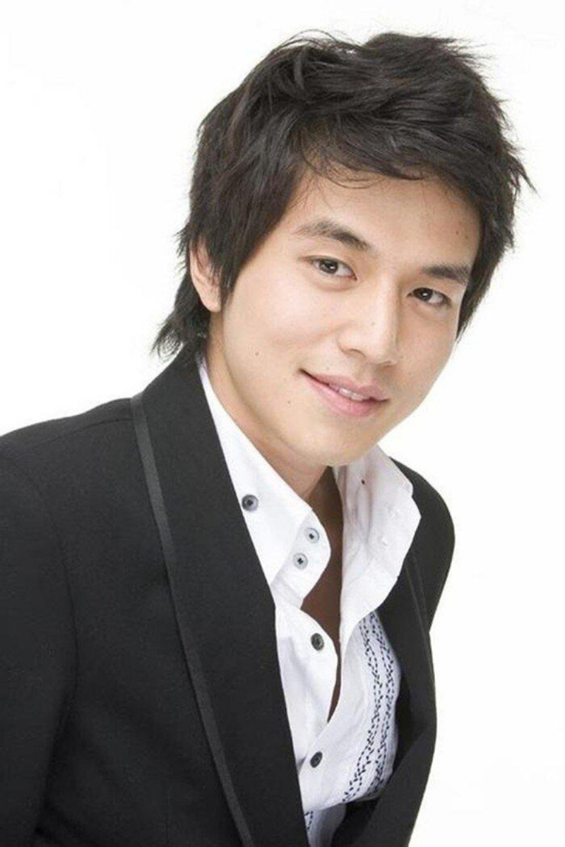 Lee Dong-wook tỏa sáng trên màn ảnh nhỏ