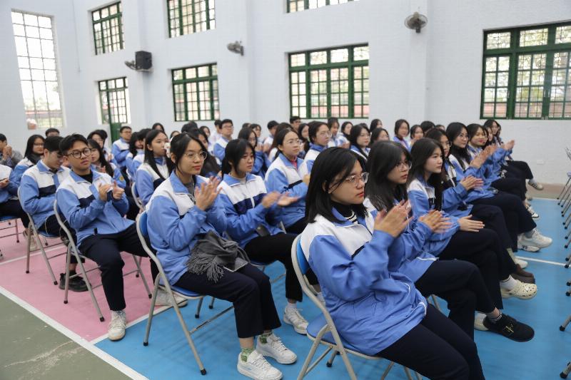 Nét chữ đẹp và nghệ thuật viết tay trong cuộc sống hiện đại, gợi nhớ nghệ thuật chữ người tử tù