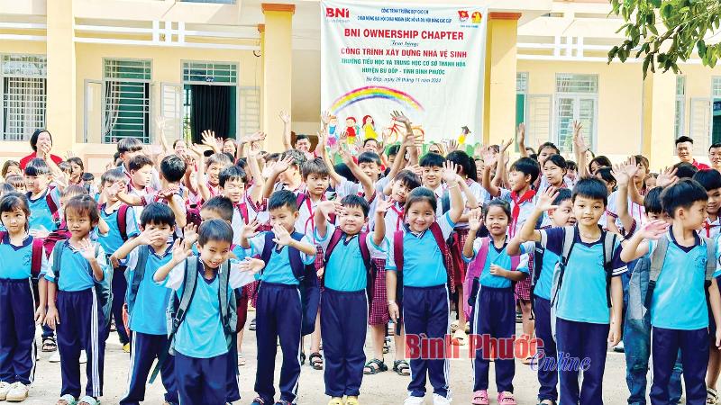 Mùa xuân trong thơ ca trẻ thơ