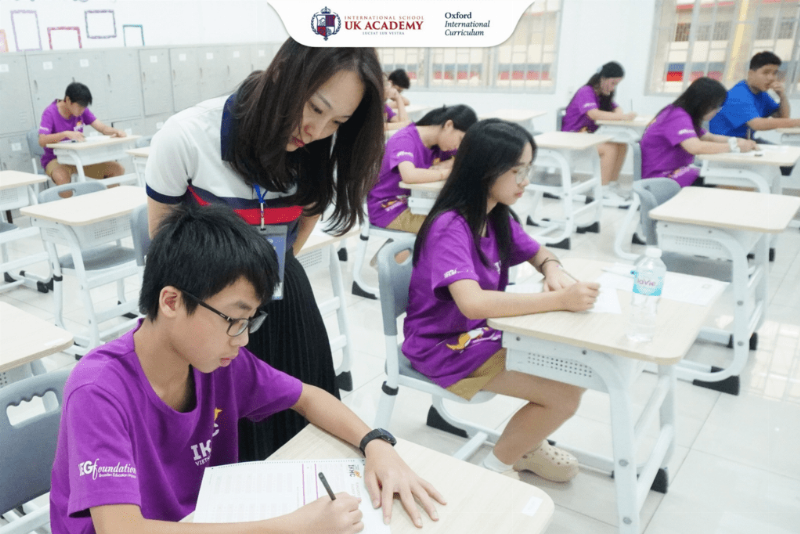 Chia nhỏ mục tiêu học toán 10 kết nối tri thức, tiếp thu hiệu quả từng phần