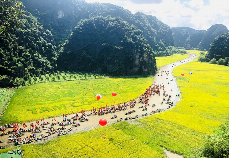 Mối quan hệ cân bằng giữa con người và thiên nhiên