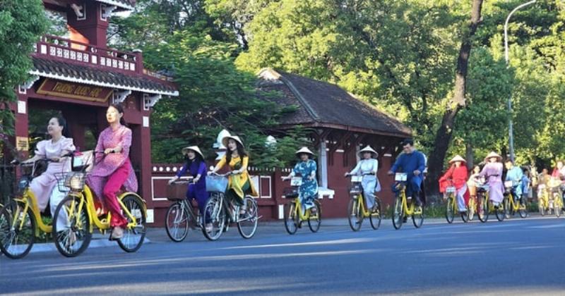 Chân dung người phụ nữ Việt Nam từ truyền thống đến hiện đại