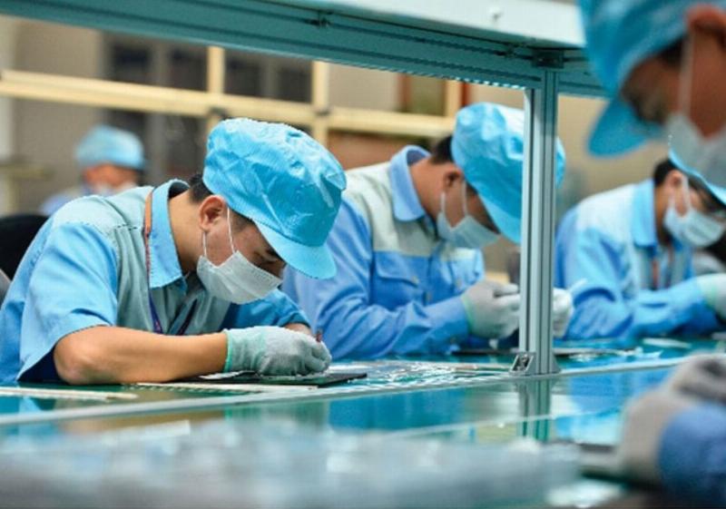 Hình ảnh đa dạng các ngành nghề và doanh nghiệp nhỏ, lớn thể hiện tinh thần kinh doanh trong chủ nghĩa tư bản