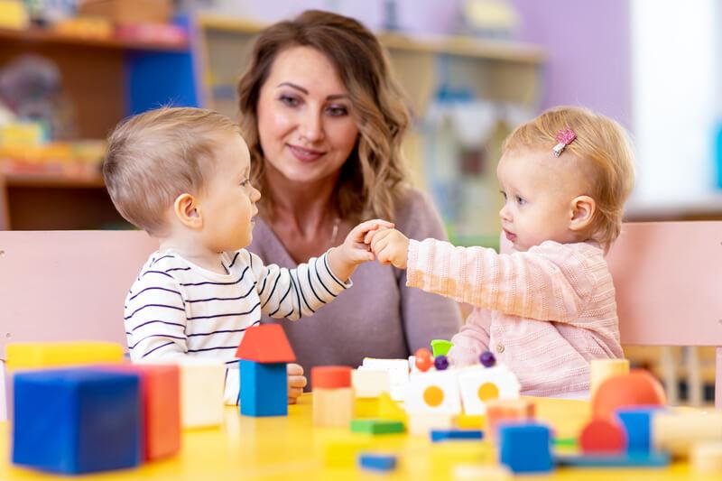Trẻ học kỹ năng sống qua việc nhà, phát triển bản thân dựa trên cho bảng số liệu sau