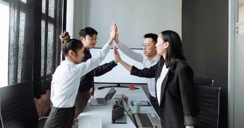 Ví dụ về ngữ cảnh trong việc giúp trẻ giải quyết vấn đề hàng ngày