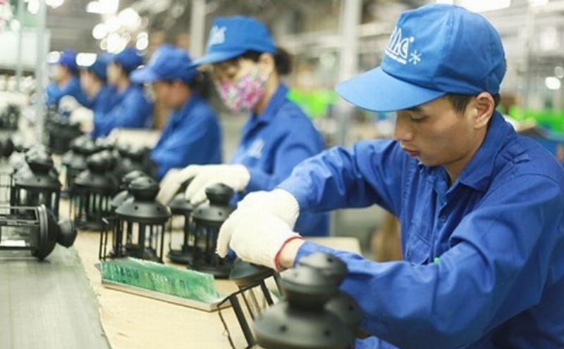 Hình ảnh minh họa các ứng dụng thực tế của đạo hàm trong các lĩnh vực khác nhau như vật lý (tốc độ, gia tốc), kinh tế (lợi nhuận cận biên), kỹ thuật, làm nổi bật sự hữu ích của khái niệm này bắt nguồn từ những điều cơ bản như x đạo hàm bằng mấy