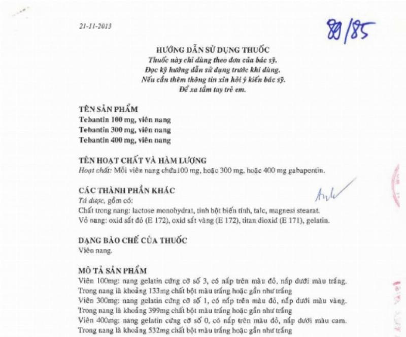 Phụ huynh hướng dẫn con làm bài 30C em tả con vật tại nhà